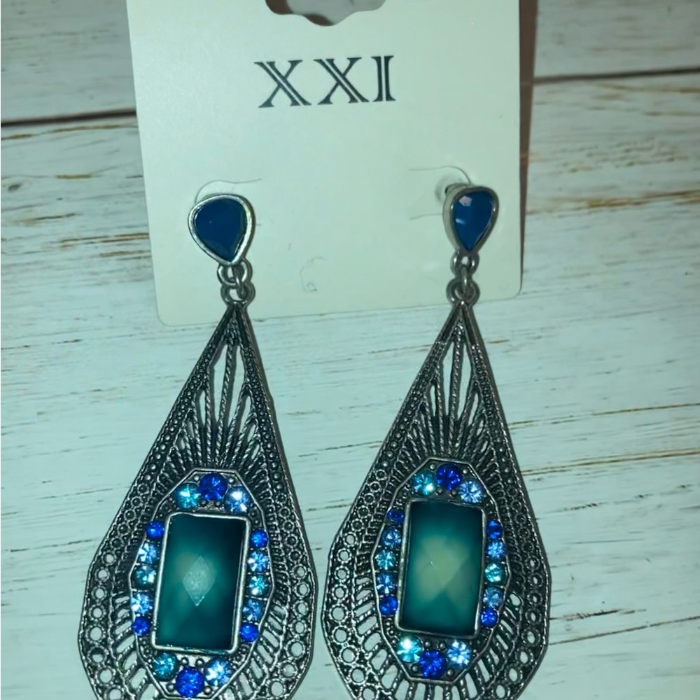 NICE 4 VALENTINE’S DAY. HANNAH GLOBAL TURQUOISE BRACELET,XXI EARRINGS  NECKLACE. - Picture 5 of 7